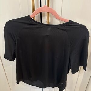 NWT Lululemon Black Fast and Free Top